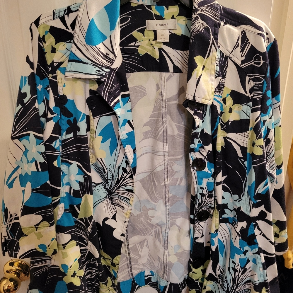 Women's jacket top